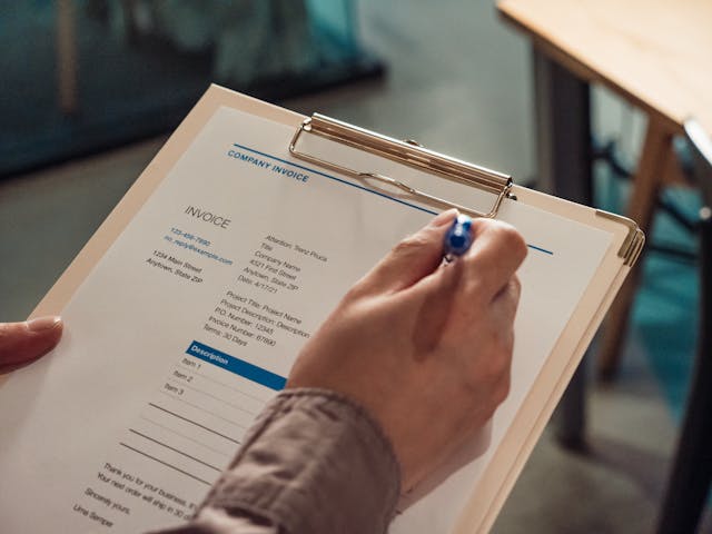 Somos una empresa formada por profesionales con más de 20 años de trayectoria. Image 2